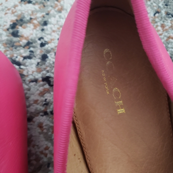 Coach pink ballet flat shoes size 7 - Picture 6 of 6